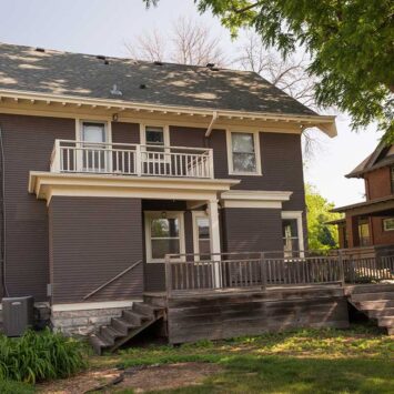 grand-house-sober-living-st-paul-backyard